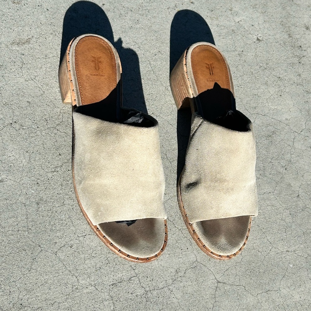SRP $198 Cindy Mule in Cement